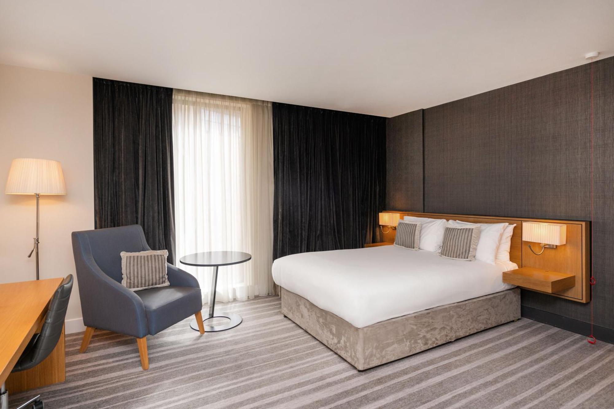 Standard Queen Room - Disability Access,1611134009:JPEG